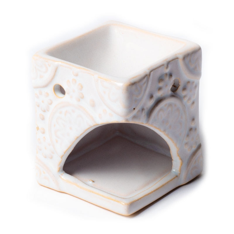 Aroma burner white with flowers