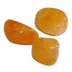 Oranje Calciet steen (getrommeld)